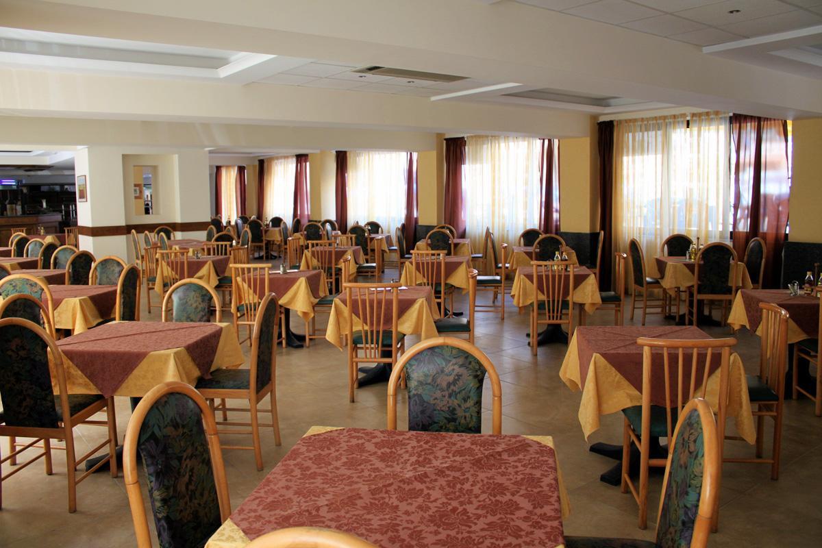 Pebbles Hotel