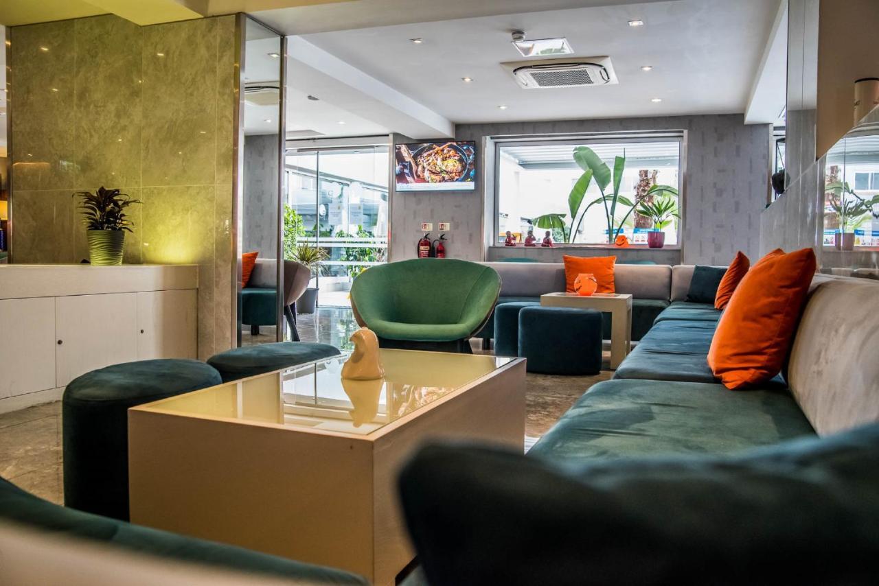 Pebbles Hotel St Paul's Bay
